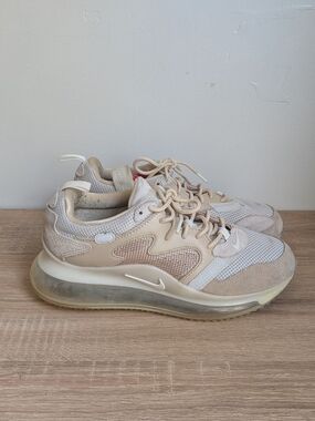 Nike Air Max-style Beige Sneakers